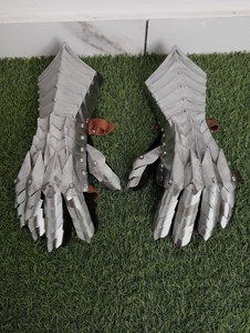 Gants de guerrier médiévaux en acier plaqué argent poli, paire de plaques gothiques, doublure en cuir, faits à la main, protection des bras, reconstitution historique, sport - Product Image 5