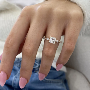 แหวนเพชรทรงเจ้าหญิงและทรงมาร์คีส์ IGI เพชรแล็บสามเม็ด เกรด D-E-F VVS-VS ทองคำ ทองคำขาว ทองชมพู เงิน สำหรับมืออาชีพ B2B - Product Image 4