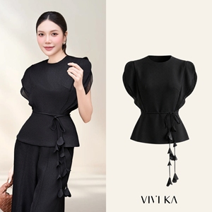 Blusa Elegante Negra para Mujer, Cuello Redondo, Manga con Volantes en Capas, Peplum, con Cinturón Hecho a Mano, Estilo Casual de Oficina, ODM OEM SOLI - Product Image 1