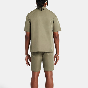 Ensemble de survêtement pour homme en coton respirant et écologique, comprenant une chemise boutonnée coupe-vent et un short cargo - Product Image 3