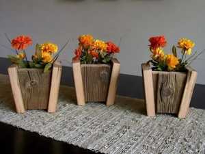Ensemble de 3 jardinières en bois rustique inclinées, pot de fleurs artificielles pour table, centre de table en bois rustique - Product Image 1