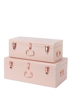 Caja de almacenamiento metálica moderna de color verde oscuro con asa superior y cerradura frontal, tipo cofre de herramientas industrial. - Product Image 2