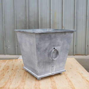 Square Cast Iron <b>Planters</b> Outdoor <b>Garden</b> Pots Traditional Style Heavy Metal Container <b>Large</b> <b>Planters</b> Set At <b>cheap</b> Price - Product Image 2