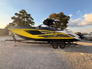 BESTES ANGEBOT FÜR NEUWARE |   GEBRAUCHT 2015 - 2027 SCA.RAABS 285 LX WAKE 28FT MERCRUISER 4.3L MPI 400PS JETBOOT - ORIGINAL - VERSANDBEREIT - Product Image 2