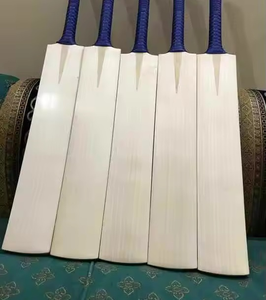 ไม้คริกเก็ตวิลโลว์อังกฤษคุณภาพพรีเมียมเกรดสูงสุด MOQ ต่ำ ขายตรงจากโรงงาน วัสดุไม้ รับทำโลโก้และสีตามสั่ง - Product Image 2