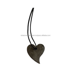 Collier pendentif en fer en métal en forme de coeur de qualité supérieure Bijoux intemporels et à la mode Grand cadeau pour elle et lui - Product Image 4