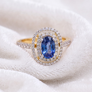 Anillo de Oro Blanco de 18k con Zafiro Azul Ovalado Natural y Doble Halo de Diamantes, Joyas Memoria, Venta al Por Mayor - Product Image 5