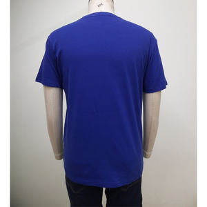 Camiseta elegante para hombre de color liso – Tela suave al tacto, color duradero, perfecta para usar en capas, ropa informal de oficina y comodidad a la moda - Product Image 3