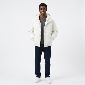 Veste unisexe blanche à col montant et capuche, doublure polyester, fermeture éclair, décontractée, hiver, coupe ample standard, logo frontal, manches classiques - Product Image 4