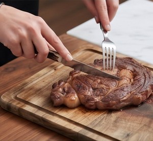 Juego de Cubiertos de Estilo Moderno con Mango de Asta de Ciervo, Cuchillo, Tenedor y Cuchara de Acero Inoxidable Duradero para Camping - Product Image 4
