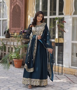 Vestidos Anarkali Étnicos Indios para Bodas y Festivales, Vestidos Pakistaníes de Material Faux Georgette con Bordados - Product Image 1