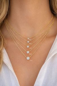 Collar Solitario de Diamante de Corte Brillante Flotante Chapado en Oro sobre Plata, Perforado con Láser, Certificado IGI, Cultivado en Laboratorio, Cadena Ajustable - Product Image 3