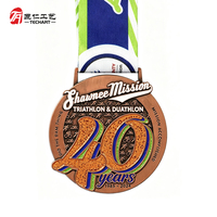 Médailles de triathlon personnalisées, médailles de finisseur en alliage de zinc 3D, médailles de course à pied, de cyclisme et de natation avec ruban