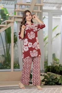 Women Maroon Printed Co-Ord Set Cotton Kurta & Pants 2 Piece Casual Outfit - Product Image 4