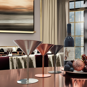 Copa de Martini Clásica y Elegante de Acero Inoxidable, Copa de Vino Tipo Globo para Regalos de Navidad, Impresión Personalizable - Product Image 5