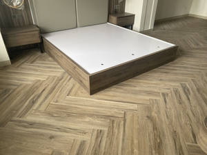 Suelo de bloqueo de clic de núcleo rígido SPC de lujo 4mm 5mm 6mm Durable impermeable resistente al fuego para el hogar Oficina Hospital y apartamento - Product Image 4