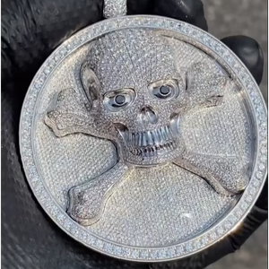 Colgante de Moissanita Hip Hop con Calavera 3D, Collar con Medalla Redonda, Plata 925, Colgante de Moissanita Personalizado - Product Image 1