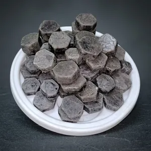 Cristal de rubí natural de alta calidad, forma personalizada, piedra pulida con color 100% natural para sanación energética y crecimiento espiritual. - Product Image 2