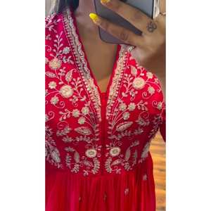 Conjunto de traje de diseñador para mujer con bordado de secuencia y trabajo de hilo - Product Image 5