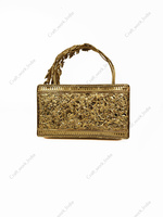 Pochette artisanale indienne en coquille d'ormeau avec poignée en feuille d'or, chaînes et fermeture magnétique – Luxe, mode estivale, soirée, pour femme