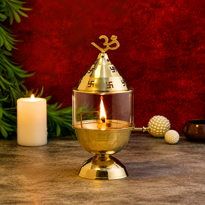 Diya de Latón Akhand Jyoti con Tapa Grabada con Om, Lámpara de Aceite Tradicional India, Diya Decorativa de Latón para Puja, Aarti, Templo y Decoración del Hogar - Product Image 4