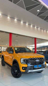 รถกระบะมือสองปี 2022 Ranger Wildtrak 2.0 Bi-Turbo 4x4 เกียร์ออโต้ แบบดับเบิ้ลแค็บ พวงมาลัยซ้าย ภายในสีเข้ม สภาพดี - Product Image 2