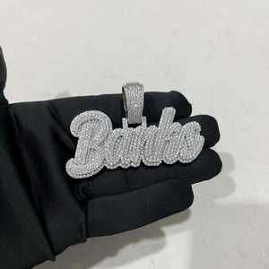 จี้เพชรโมอิสซาไนต์แบบกำหนดเองได้ ตัวอักษรประดับเพชร เงินแท้ 925 สไตล์ฮิปฮอป เครื่องประดับจี้และชาร์มสุดหรู - Product Image 4