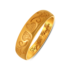 แหวนวงกว้างลายดอกไม้รูปหัวใจสลักลายหรูหราสีทองสำหรับผู้หญิง - Product Image 1