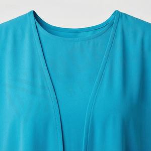 ชุดกิโมโนแบบ OEM ปี 2025 เสื้อคลุมอาบายะ ผ้าโพลีเอสเตอร์เนื้อนุ่ม ยืดหยุ่นสูง หนาขึ้น สำหรับผู้หญิงมุสลิม คอวี แขนยาว เหมาะสำหรับงานปาร์ตี้ รอมฎอน งานแต่งงาน - Product Image 4