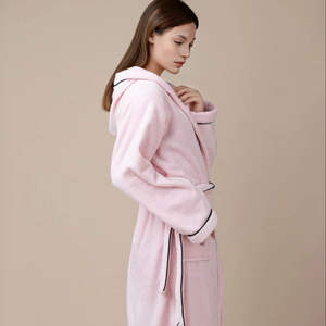 Pijamas Deportivos Nesta, Suaves y Absorbentes, de Franela, Coral Fleece, Lujo, Tipo Hotel, con Capucha, 100% Poliéster - Product Image 3