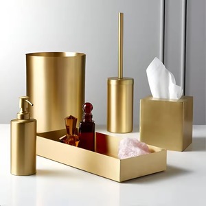 Hecho de acero inoxidable de primera calidad, hermoso y lujoso juego de accesorios de baño para un rendimiento duradero. - Product Image 6