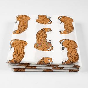 Nueva Colección de Tela de Algodón Estampada a Mano con Diseños de Animales, 100% Algodón, Diseño Moderno para Ropa Infantil - Product Image 5