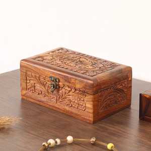 Budget Friendly Wooden <b>Keepsake</b> Chest for Memories, <b>Wedding</b> Gifts, Jewelry and Personal Accessories - Product Image 3