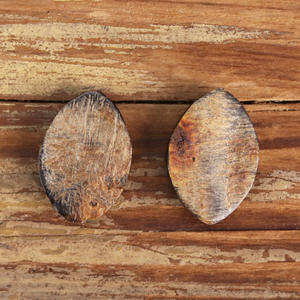Botón de cuerno de búfalo natural más vendido, ampliamente utilizado en la confección de alta gama, incluyendo trajes de hombre a medida y abrigos de invierno. - Product Image 4