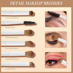 Ensemble de pinceaux de maquillage blancs 15 pièces, poils synthétiques, pinceaux pour le visage et les yeux avec éponge et étui de rangement - Product Image 2