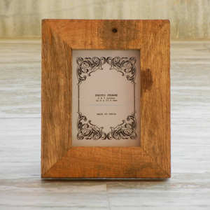 Nouveaux cadres photo en bois, simples et élégants, décoratifs, faits à la main pour la décoration murale - Product Image 1