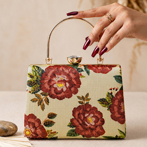 Bolso de mano vintage con adornos de rosas, elegante bolso de noche para mujer, para ocasiones festivas - Product Image 2