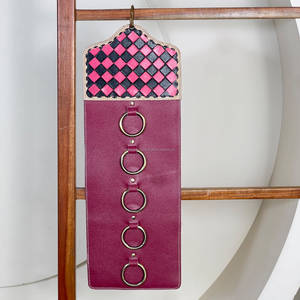 Support mural en cuir véritable à carreaux, style western, pour foulards et chiffons, avec anneaux en laiton, collection Super Septembre 2026 - Product Image 3