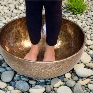 Cuenco de meditación tibetano grande al por mayor más vendido, tono profundo, resonancia de sonido, cuenco para pies de Yoga grabado a mano, artesanías de Metal - Product Image 3