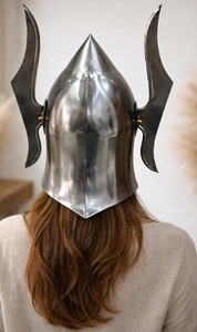 Casco de Caballero Medieval de Acero Chapado en Oro, Estilo Antiguo, Pieza de Arte Coleccionable - Product Image 3