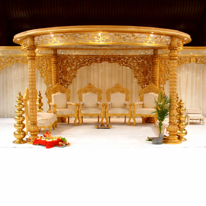 Fabricante de Mandaps de Madera Tallada Dorada para Bodas, Mandap Hindú Indio Antiguo, Mandap de Fibra con Parte Superior Circular, EE. UU. - Product Image 1