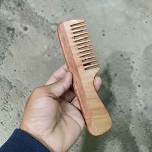 หวีไม้สะเดาแท้ ซี่ห่าง สำหรับดูแลเส้นผมอย่างเป็นธรรมชาติ ราคาขายส่ง - Product Image 1