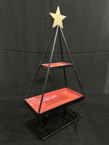 Plato Decorativo Metálico en Forma de Árbol con Acabado de Esmalte Rojo y Estrella Dorada en la Parte Superior para Exhibición en Fiestas - Product Image 2