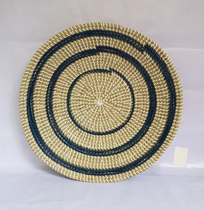 Nouvel article Plateau et napperon au design moderne en jonc de mer naturel pour le rangement et l'organisation de la maison et la tenture murale du Vietnam - Product Image 6