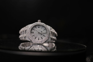 Reloj Automático para Hombre con Moissanita, Correa de Acero Inoxidable de Dos Tonos, Esfera de Cristal de Zafiro, Estilo Hip Hop - Product Image 1