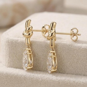 Boucles d'oreilles pendantes en or jaune 18 carats pour femme, 1,00 carat, taille poire, diamant de laboratoire, cadeau de mariage classique, certifié IGI, clarté F VVS2, bijoux - Product Image 3