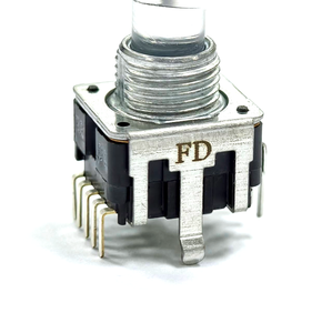 Potenciómetro Rotatorio Vertical Forward RD12S de Eje Largo de 12mm con LED, Controlador de Volumen, Actuador Ranurado Moleteado de Película de Carbono Metálica - Product Image 3