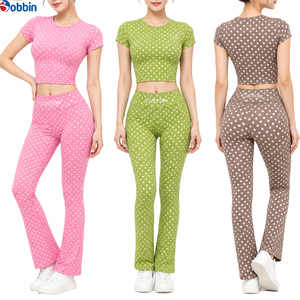 Conjunto de 2 Piezas Personalizado para Mujer, Verano, Top Corto de Manga Corta con Estampado de Lunares Negros y Pantalones Acampanados con Logotipo Personalizado, Casual, para Toda Temporada - Product Image 6