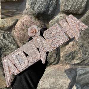 จี้เพชรโมอิสซาไนต์แบบกำหนดเอง สไตล์ฮิปฮอป VVS ประดับเพชรเต็มตัว  จี้ตัวอักษรเงินแท้ 925  จี้เพชรโมอิสซาไนต์สั่งทำ - Product Image 4