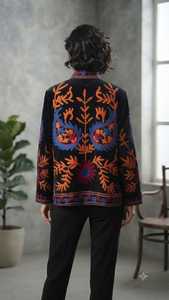 Chaqueta de Invierno para Mujer, Modelo Twin Feet, con Bordado Floral Negro, Cuello Mandarín, Terciopelo Suzani, Manga Larga, Resistente al Viento - Product Image 5